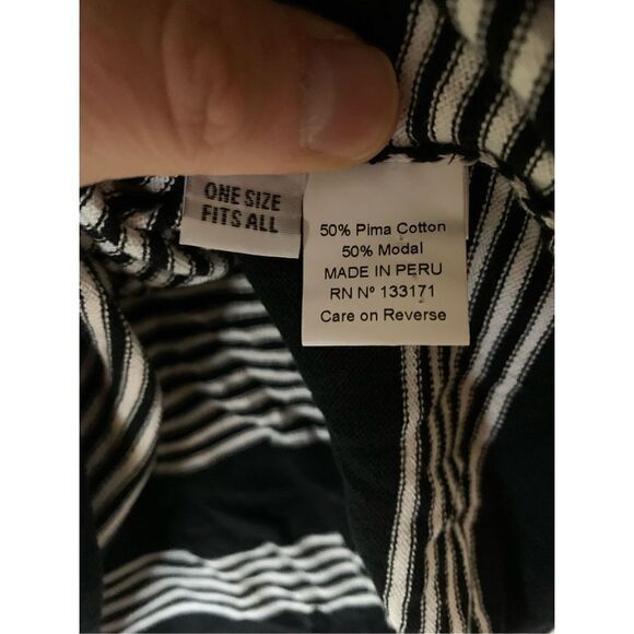 PLANET by Lauren G sweater top black and white women's - Picture 4 of 4